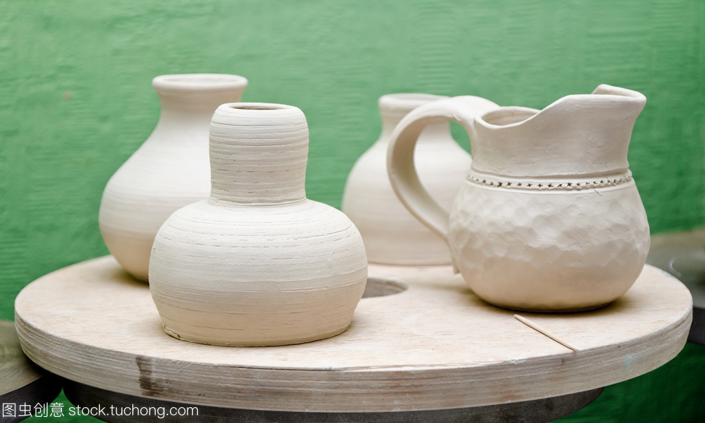 指尖匠心，網(wǎng)傳藝術(shù) 手工陶器在互聯(lián)網(wǎng)時(shí)代的銷售新篇